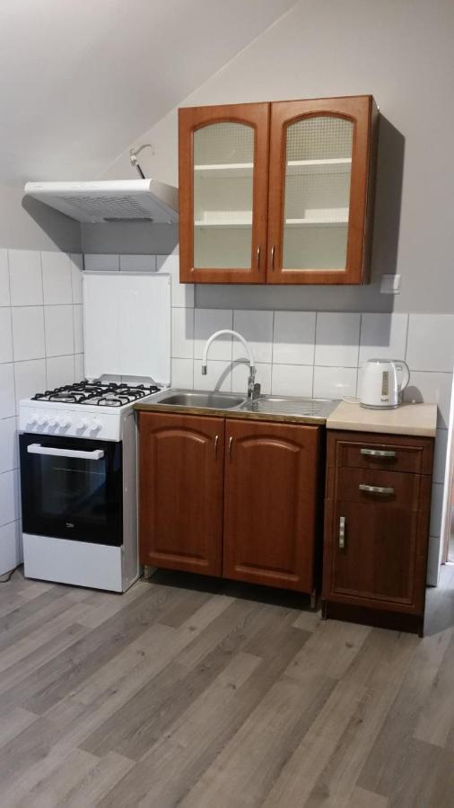 Pokoje Goscinne "U Karola" Pracownicze Scinawa Exterior foto
