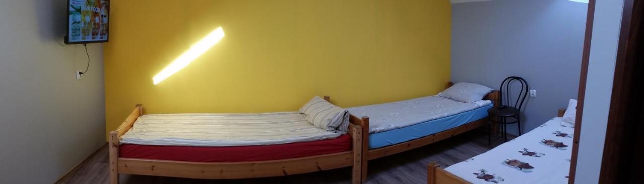 Pokoje Goscinne "U Karola" Pracownicze Scinawa Exterior foto